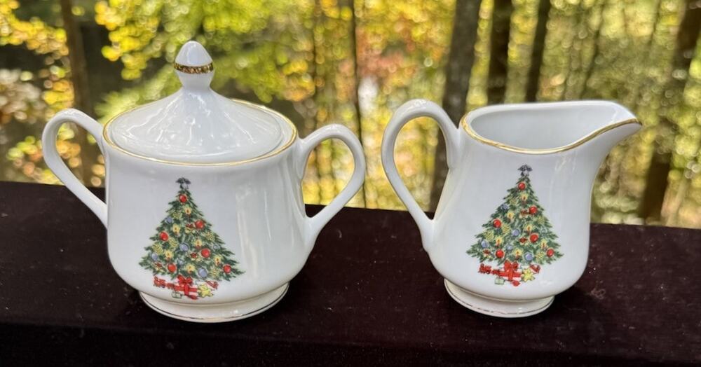 Vintage Jamestown China Christmas Treasures Tree Serving Cream & Sugar Bowl EUC